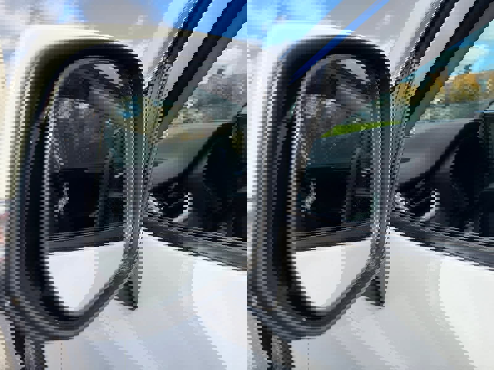 Used 2021 Toyota RAV4 XLE image 21