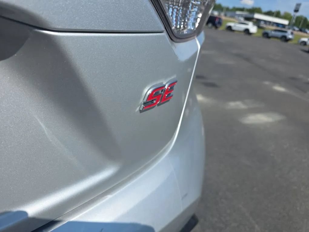 Used 2025 Toyota Corolla SE FWD image 12