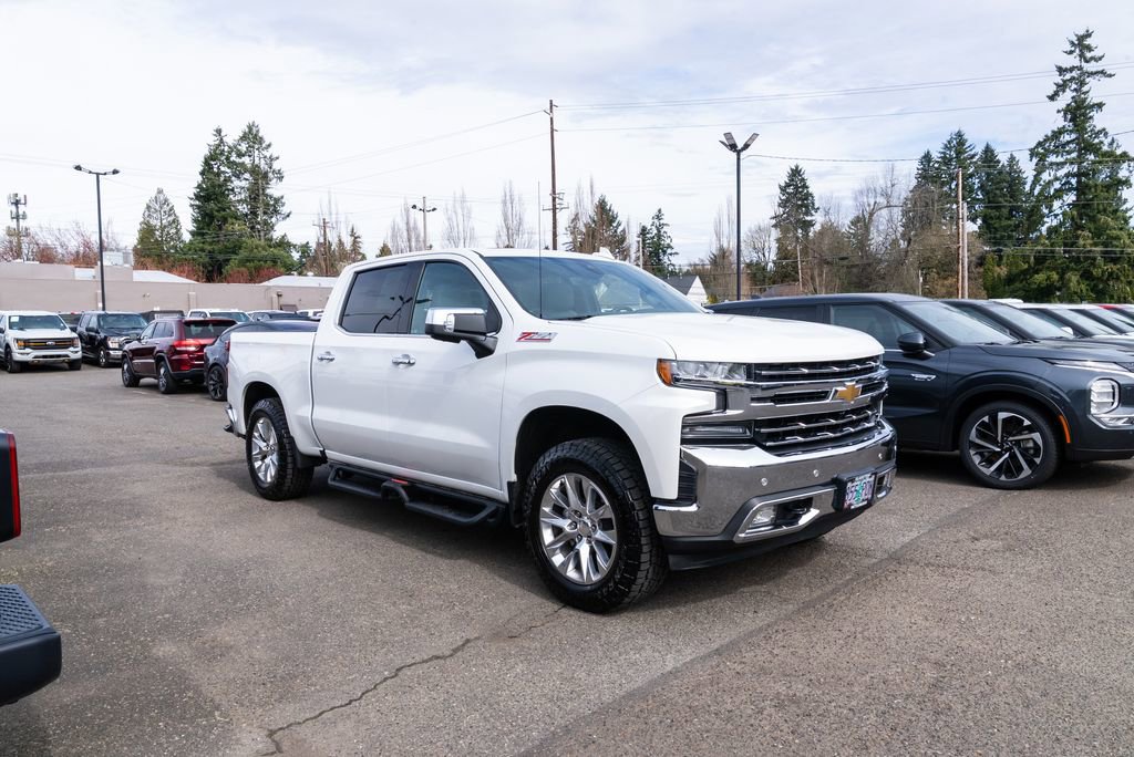 Used 2020 Chevrolet Silverado 1500 LTZ w/ LTZ Premium Package AWD/4WD image 27