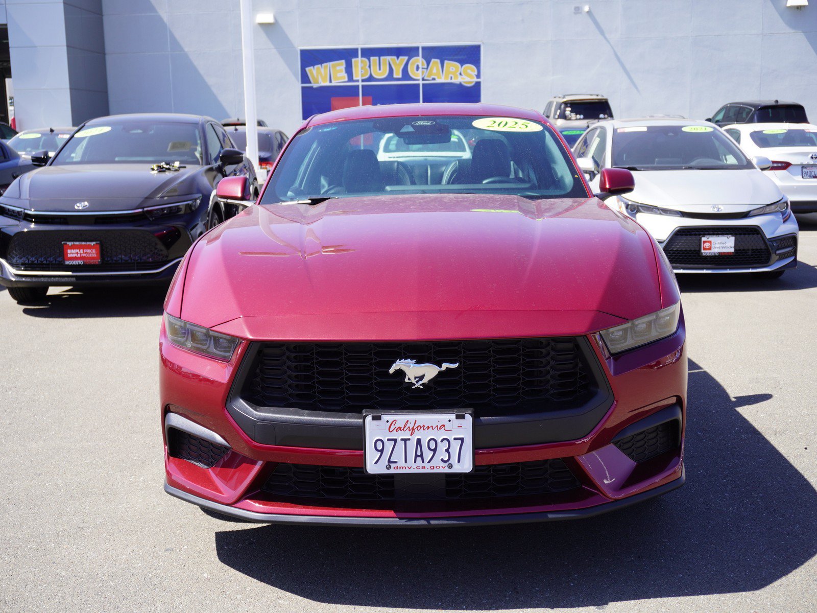 Used 2025 Ford Mustang Premium RWD image 6