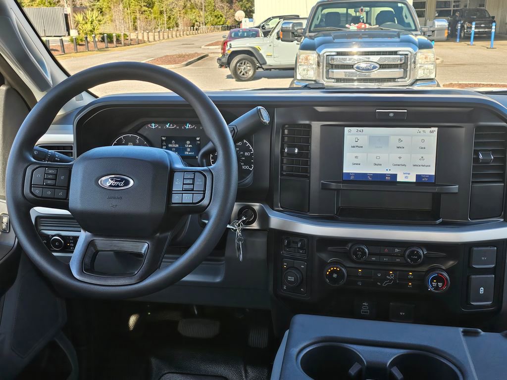 New 2026 Ford F250 XL w/ XL Chrome Package image 9