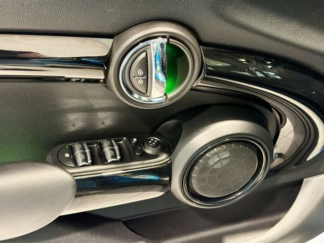 Used 2016 MINI Cooper S image 17