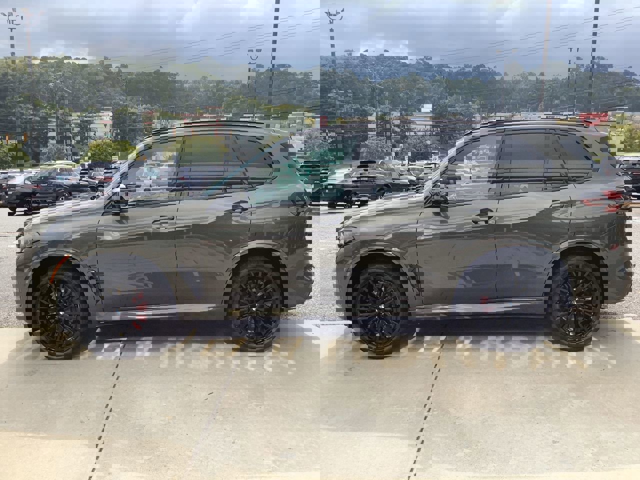 New 2026 BMW X5 sDrive40i w/ M Sport Package image 5
