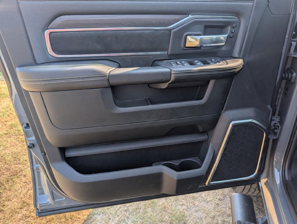 New 2026 RAM 3500 Laramie w/ Night Edition AWD/4WD image 10