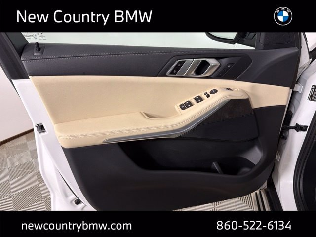Used 2022 BMW X5 xDrive40i w/ Premium Package AWD/4WD image 12