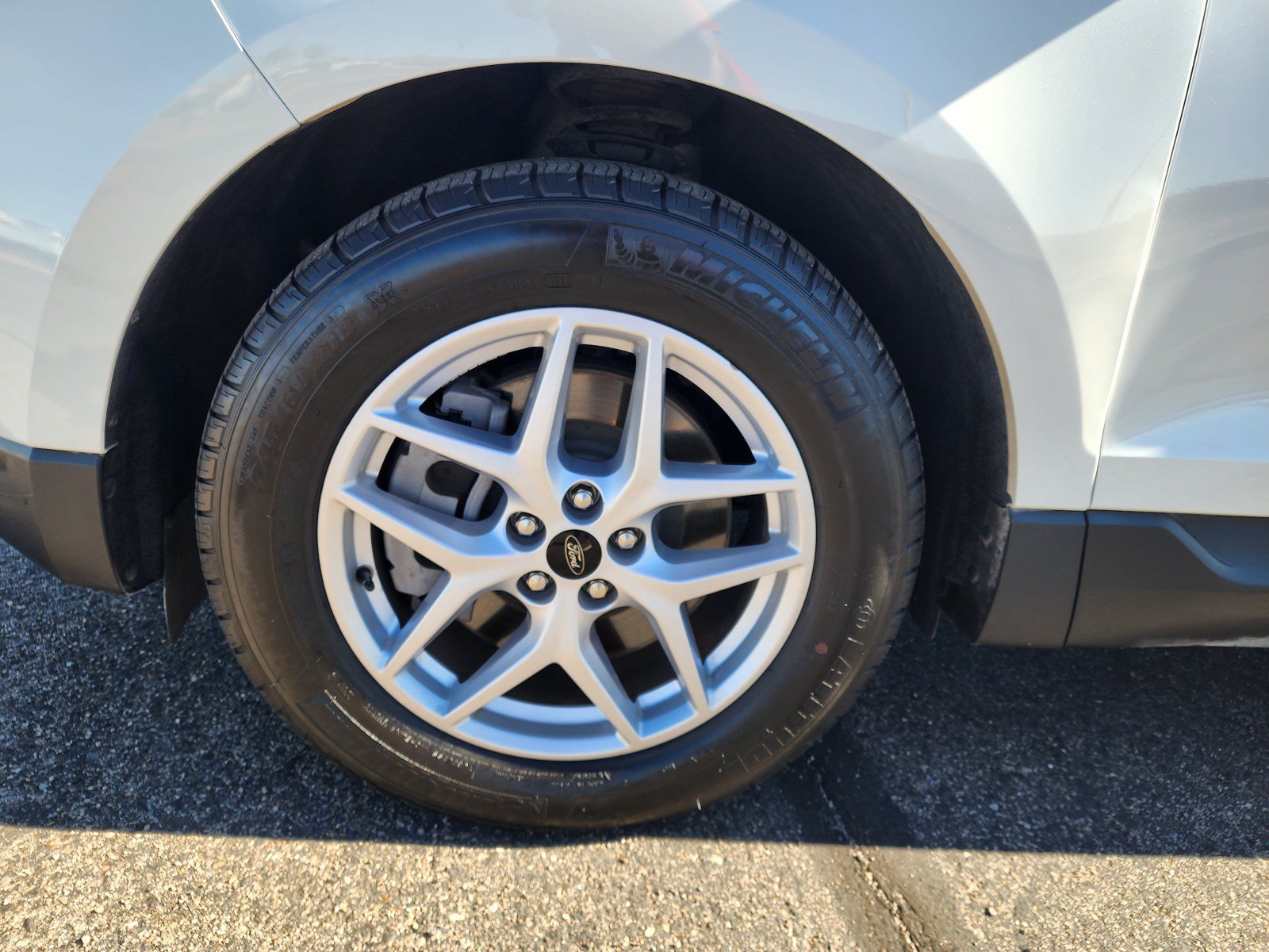 Used 2023 Ford Edge SEL w/ Convenience Package AWD/4WD image 9