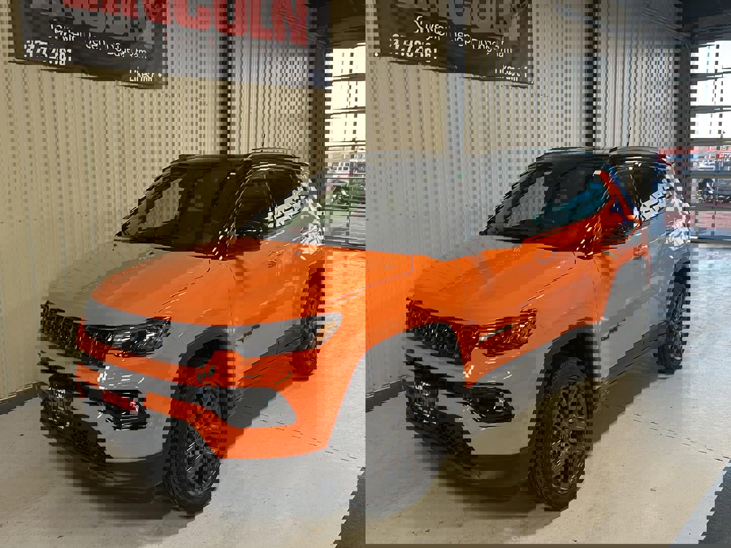 Used 2026 Jeep Compass Limited w/ Sun, Sound & Navigation Group image 2