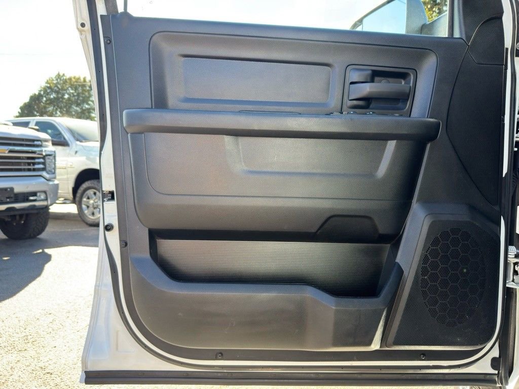 Used 2018 RAM 2500 Tradesman w/ Chrome Appearance Group image 10