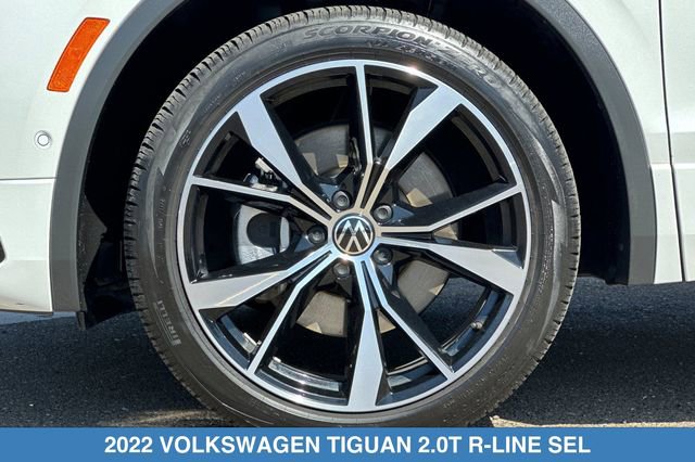Used 2022 Volkswagen Tiguan SEL R-Line AWD/4WD image 29