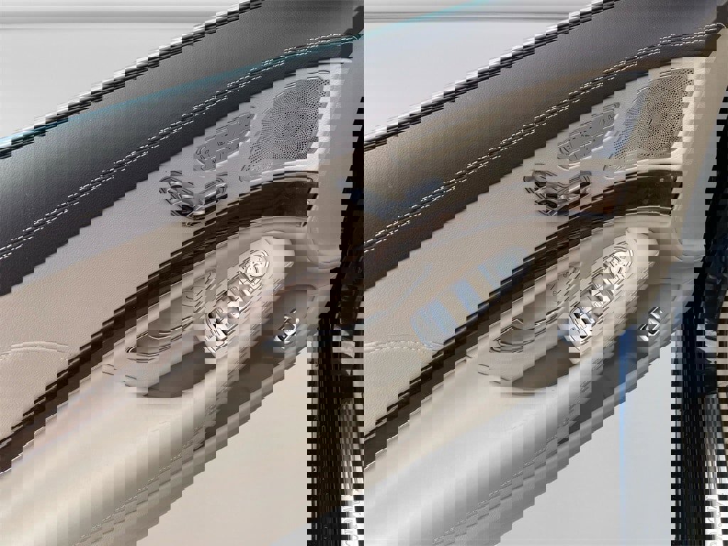 Used 2016 Mercedes-Benz S 550 Sedan image 14