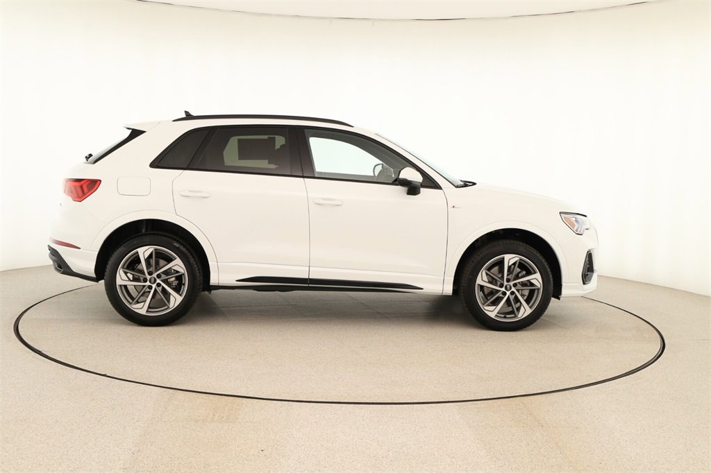 New 2025 Audi Q3 2.0T Premium image 8