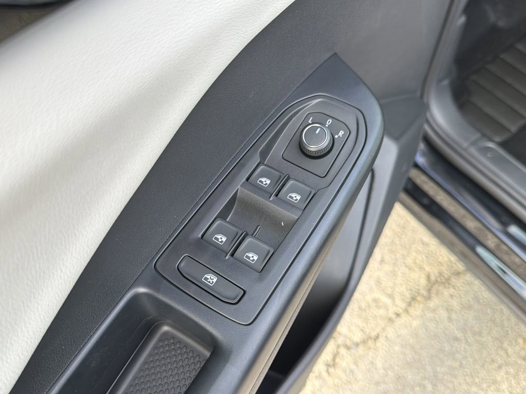New 2026 Volkswagen Taos S FWD image 22