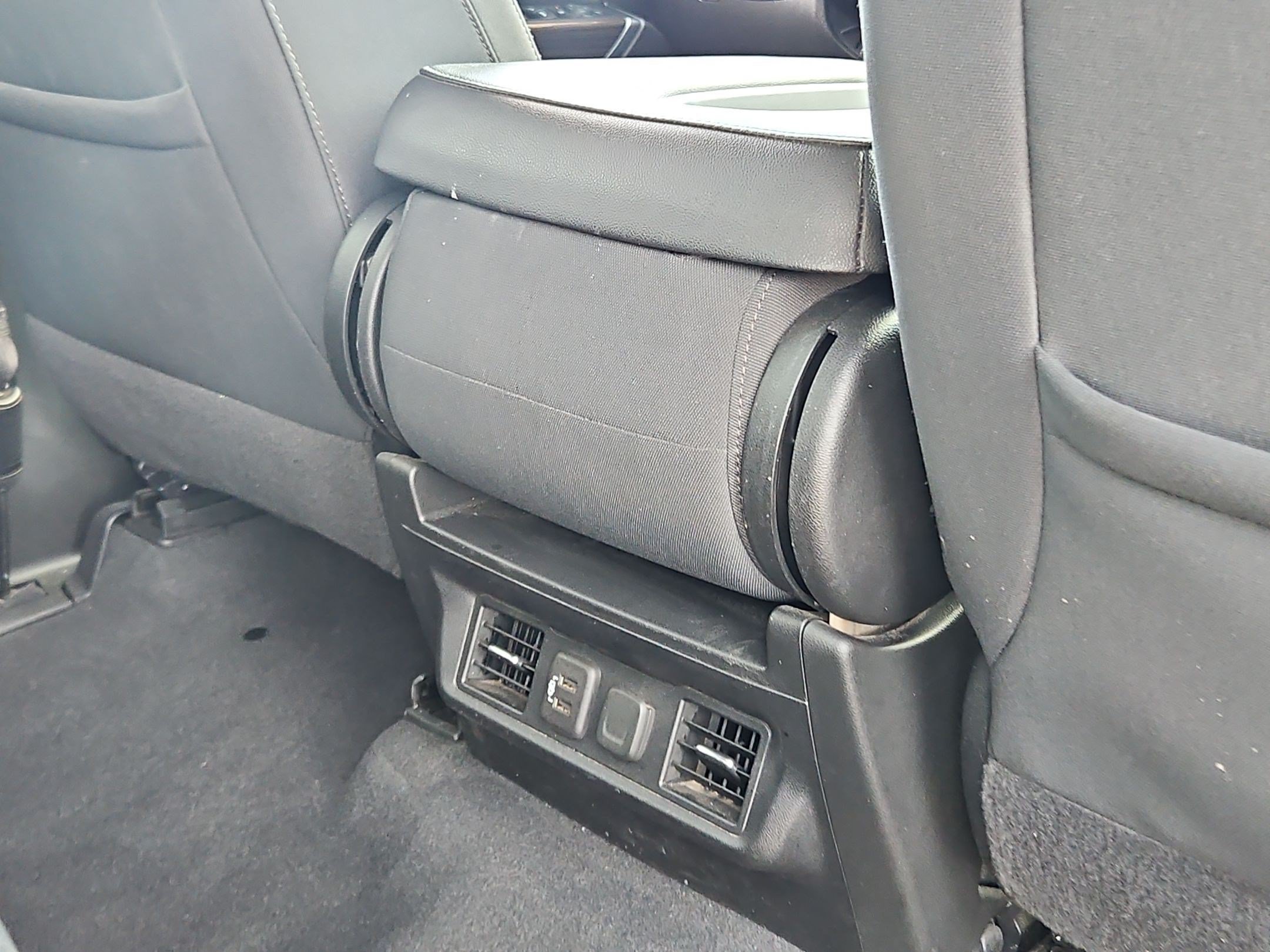 Certified 2022 Chevrolet Silverado 1500 LT RWD image 28