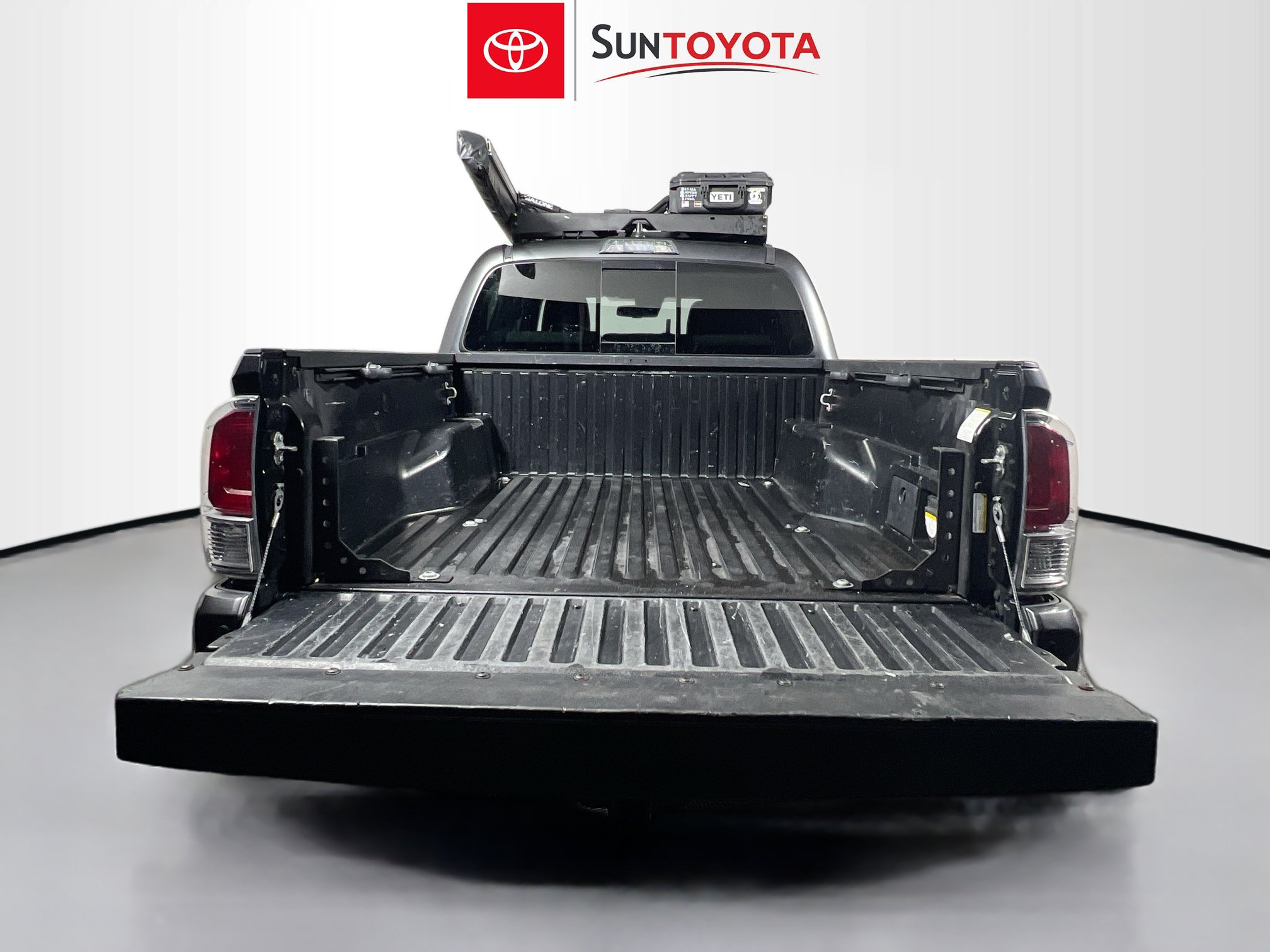 Used 2022 Toyota Tacoma TRD Off-Road RWD image 34
