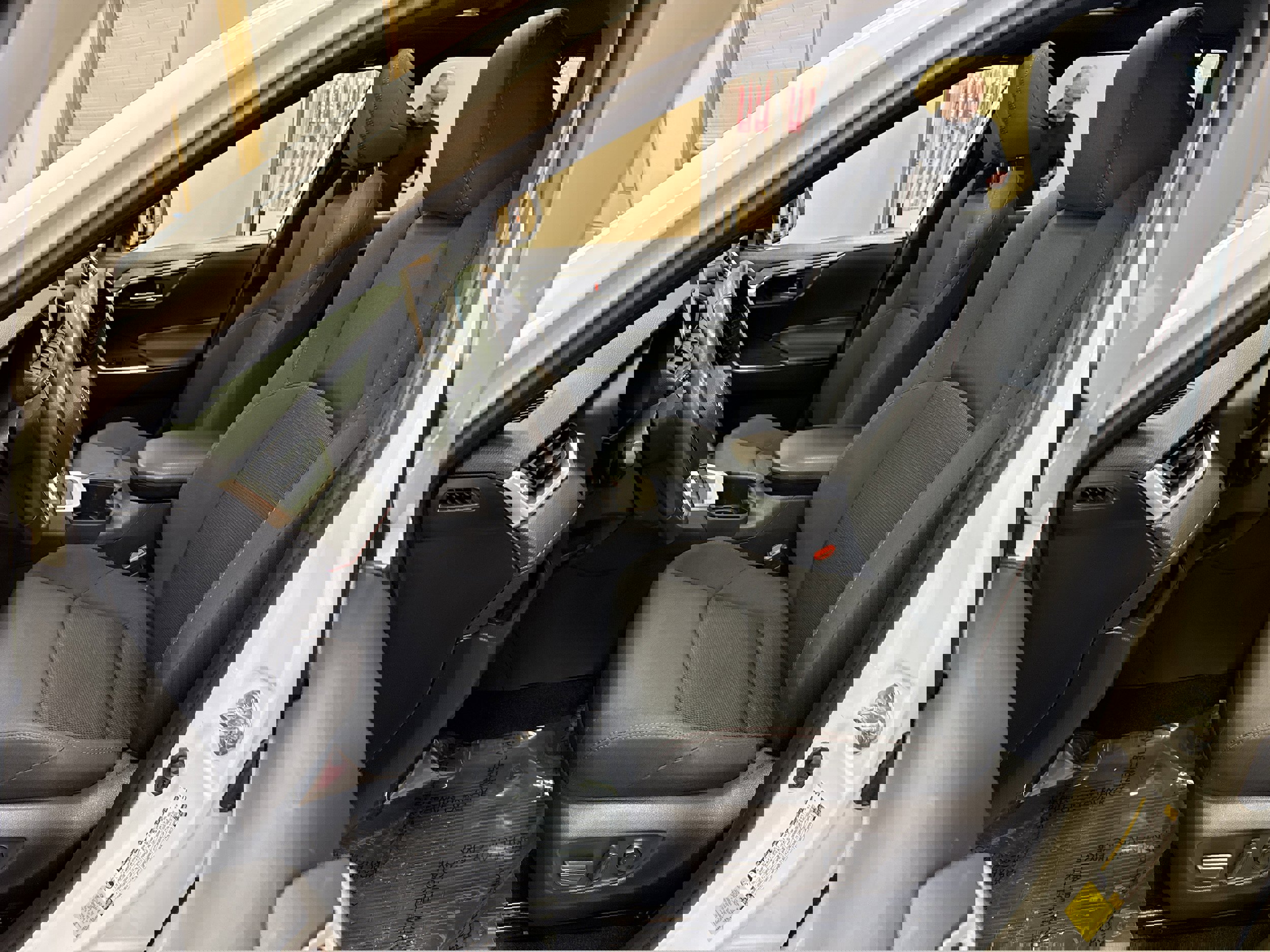 Used 2023 Toyota RAV4 SE w/ Weather & Moonroof Package image 6