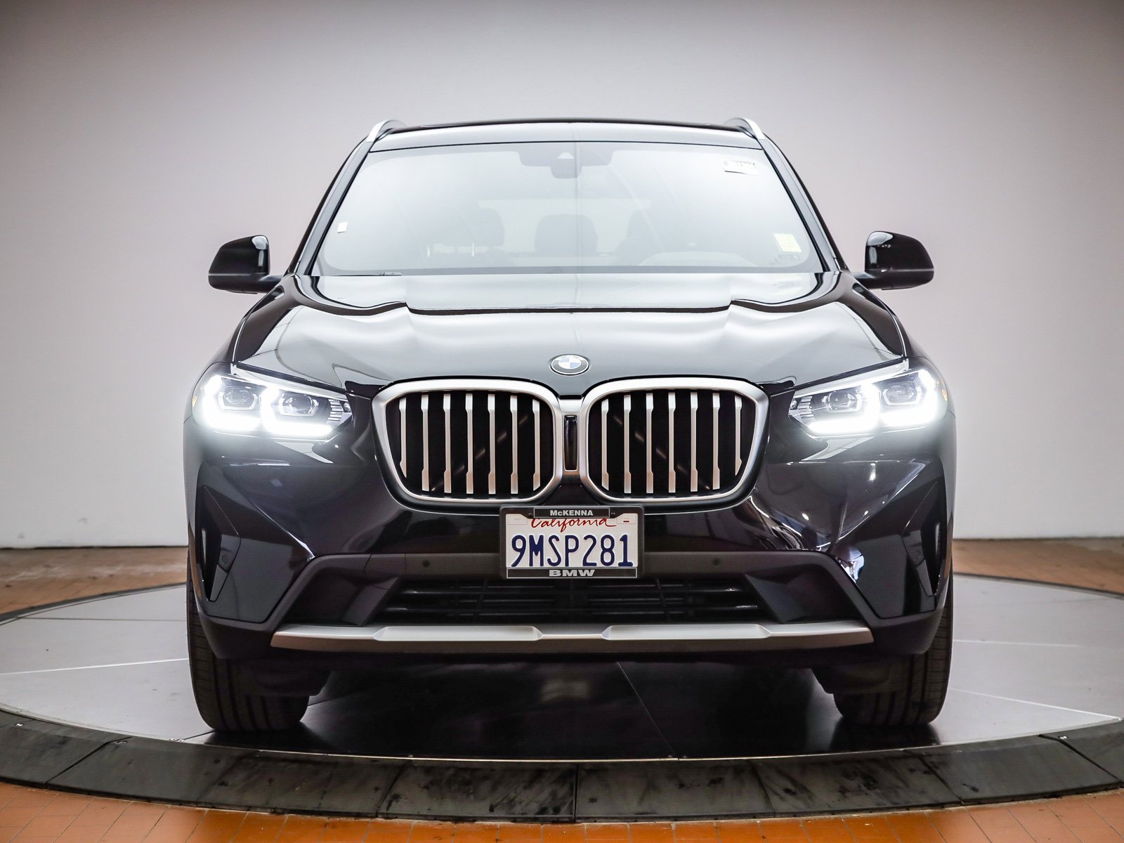 Used 2024 BMW X3 sDrive30i w/ Premium Package w/ZPA image 2