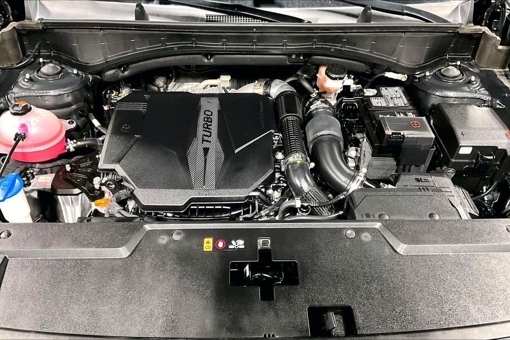 Used 2025 Hyundai Santa Fe Calligraphy image 12