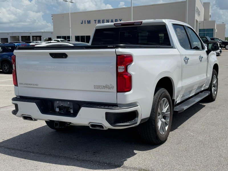 Used 2022 Chevrolet Silverado 1500 High Country w/ Z71 Off-Road Package AWD/4WD image 3
