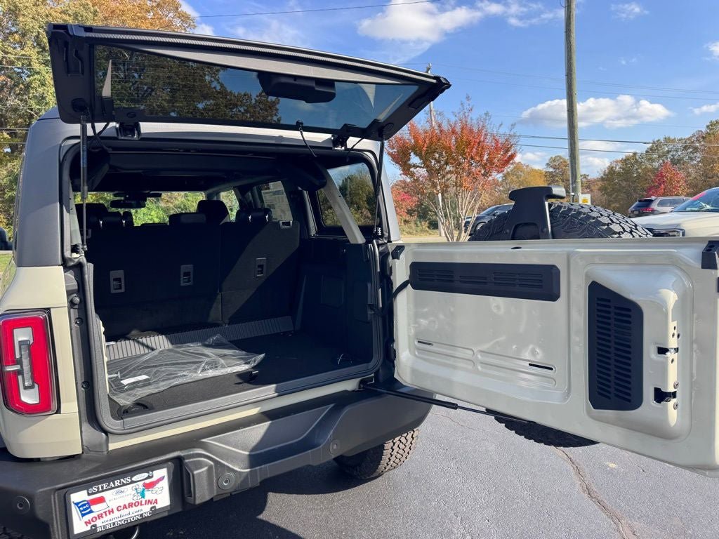 New 2025 Ford Bronco Outer Banks w/ Sasquatch Package AWD/4WD image 42