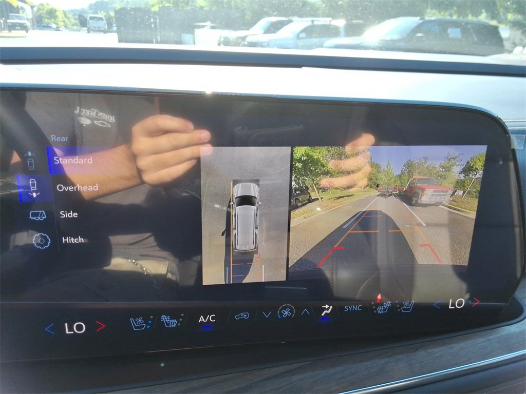 New 2026 Chevrolet Suburban High Country image 31