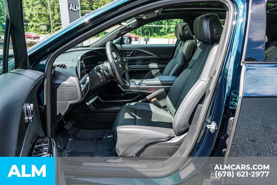 Used 2024 Cadillac Lyriq Luxury AWD/4WD image 20