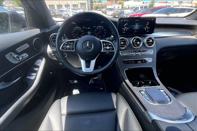 Certified 2022 Mercedes-Benz GLC 300 4MATIC image 4