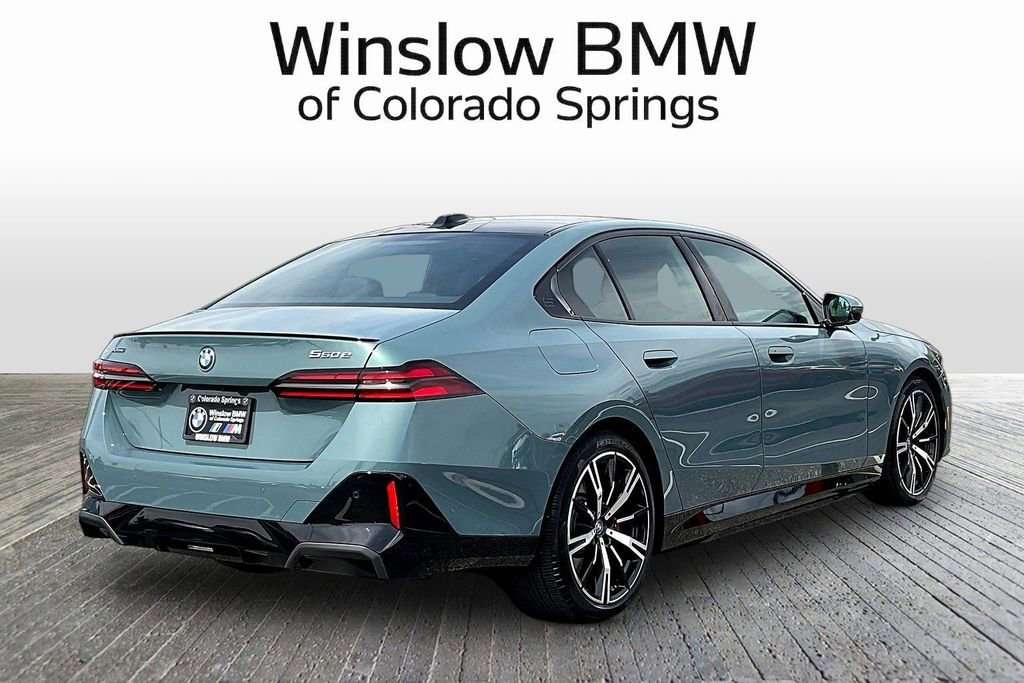 Used 2025 BMW 550e xDrive w/ Premium Package AWD/4WD image 6