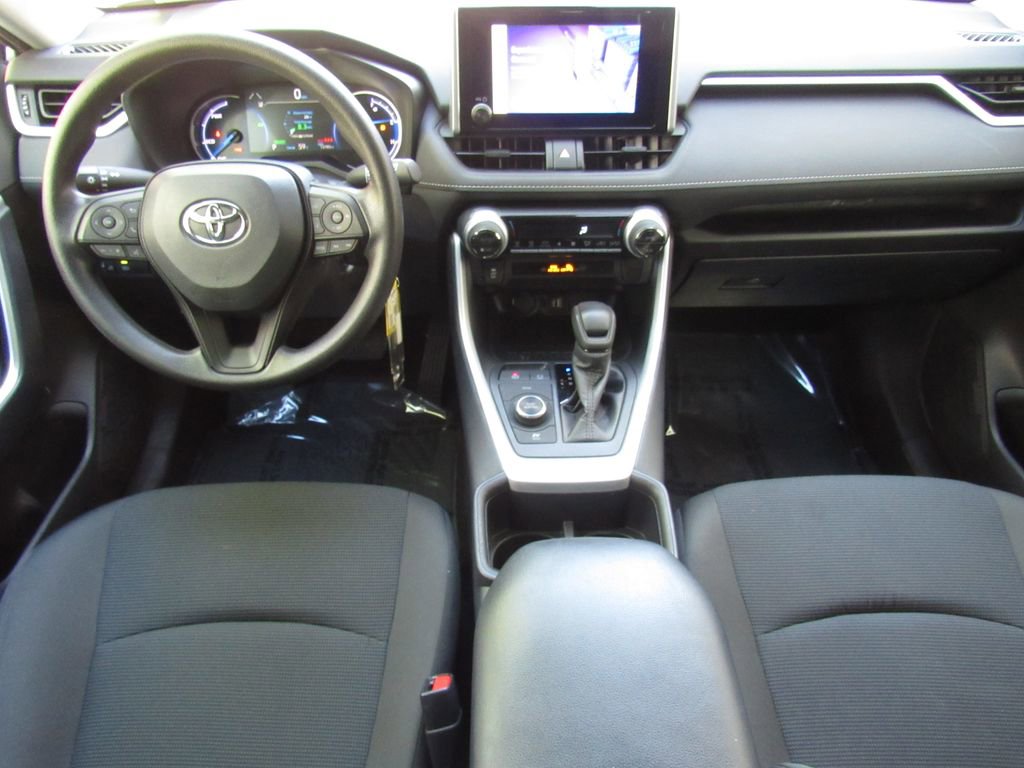 Certified 2025 Toyota RAV4 LE AWD/4WD image 29