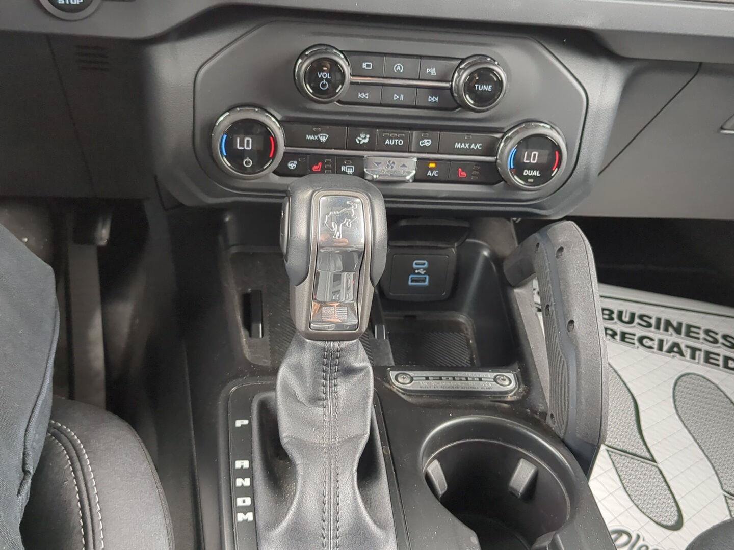 Used 2025 Ford Bronco Badlands AWD/4WD image 17