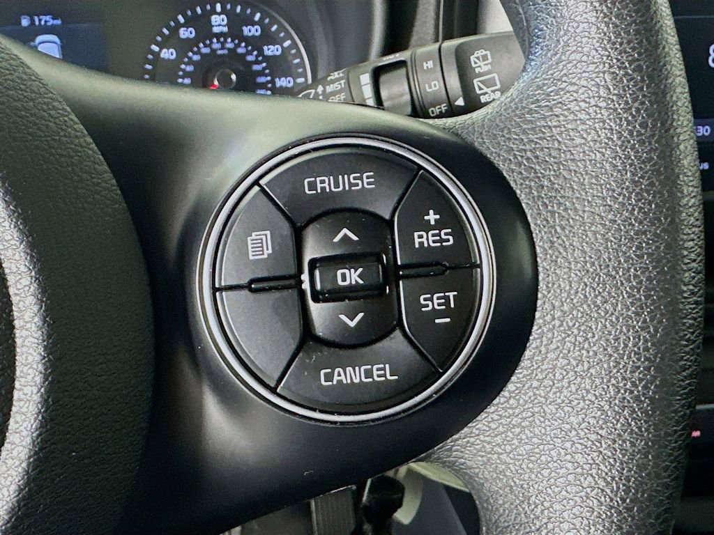 Certified 2022 Kia Soul LX FWD image 9