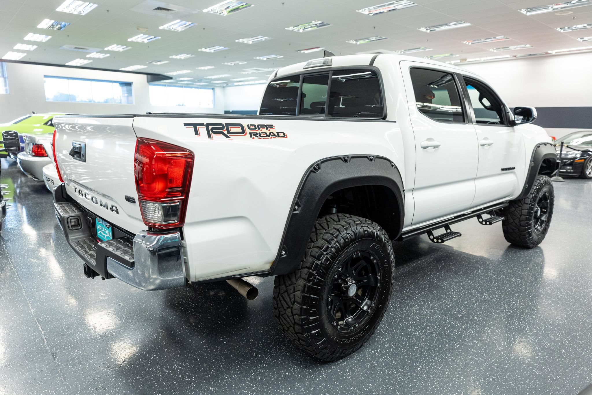 Used 2016 Toyota Tacoma TRD Off-Road w/ Towing Package RWD image 5