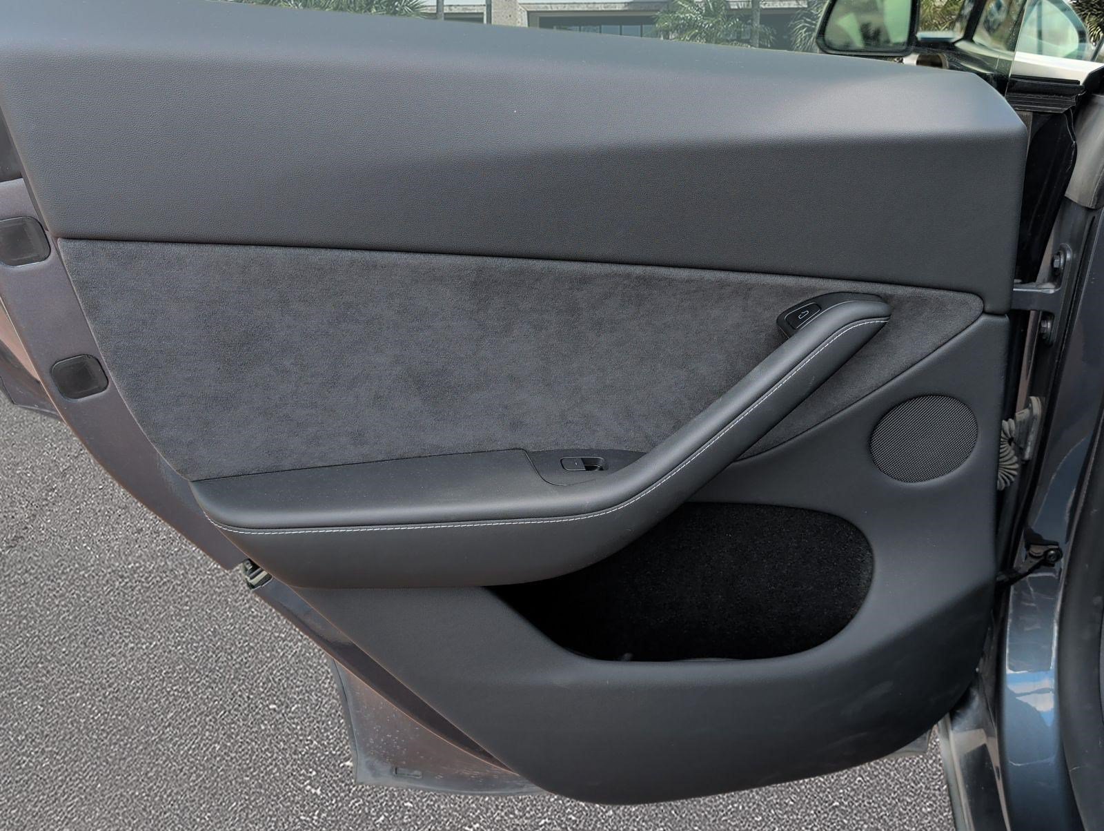 Used 2023 Tesla Model Y Long Range AWD/4WD image 22