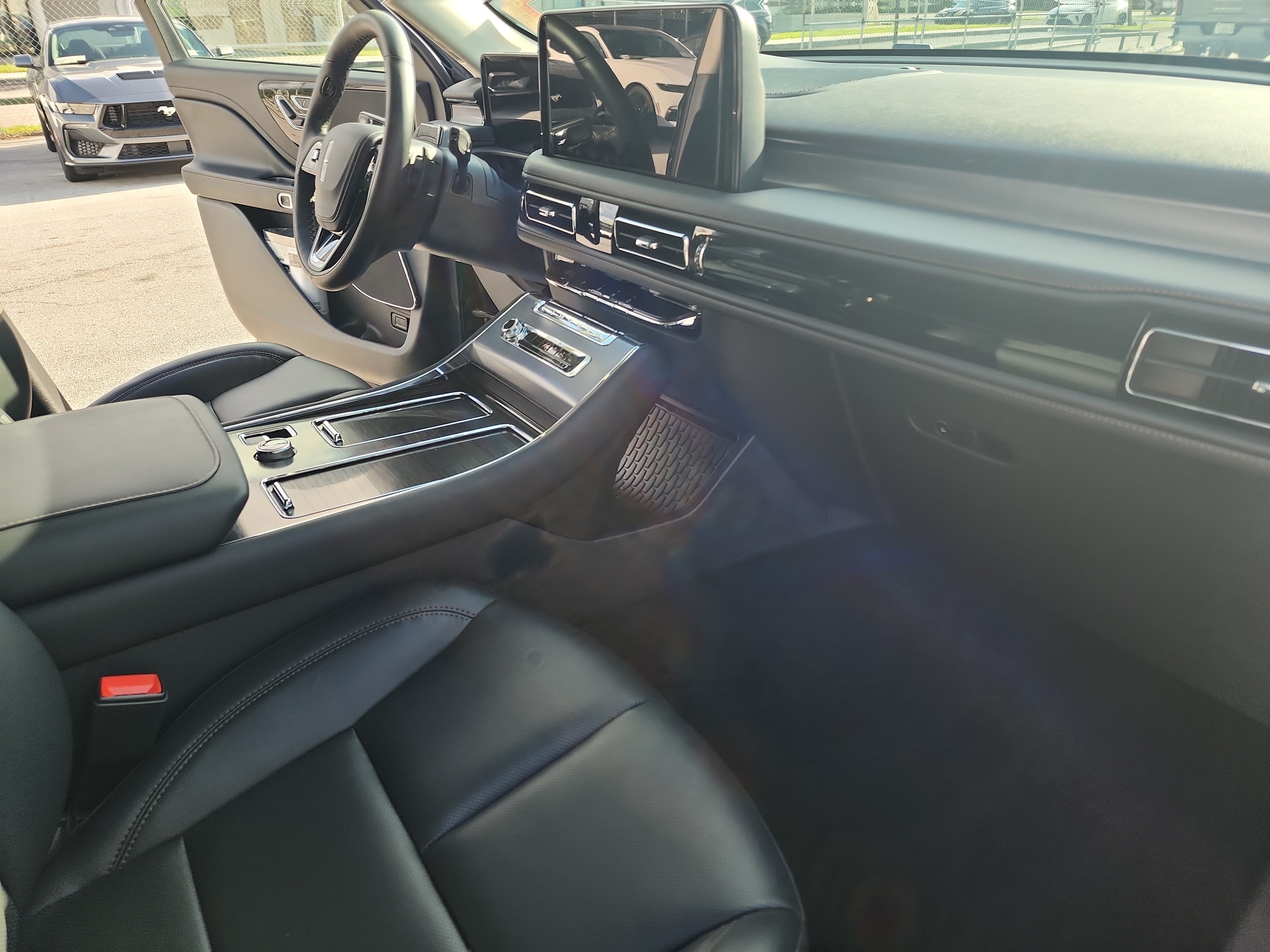 New 2026 Lincoln Aviator 2WD image 34