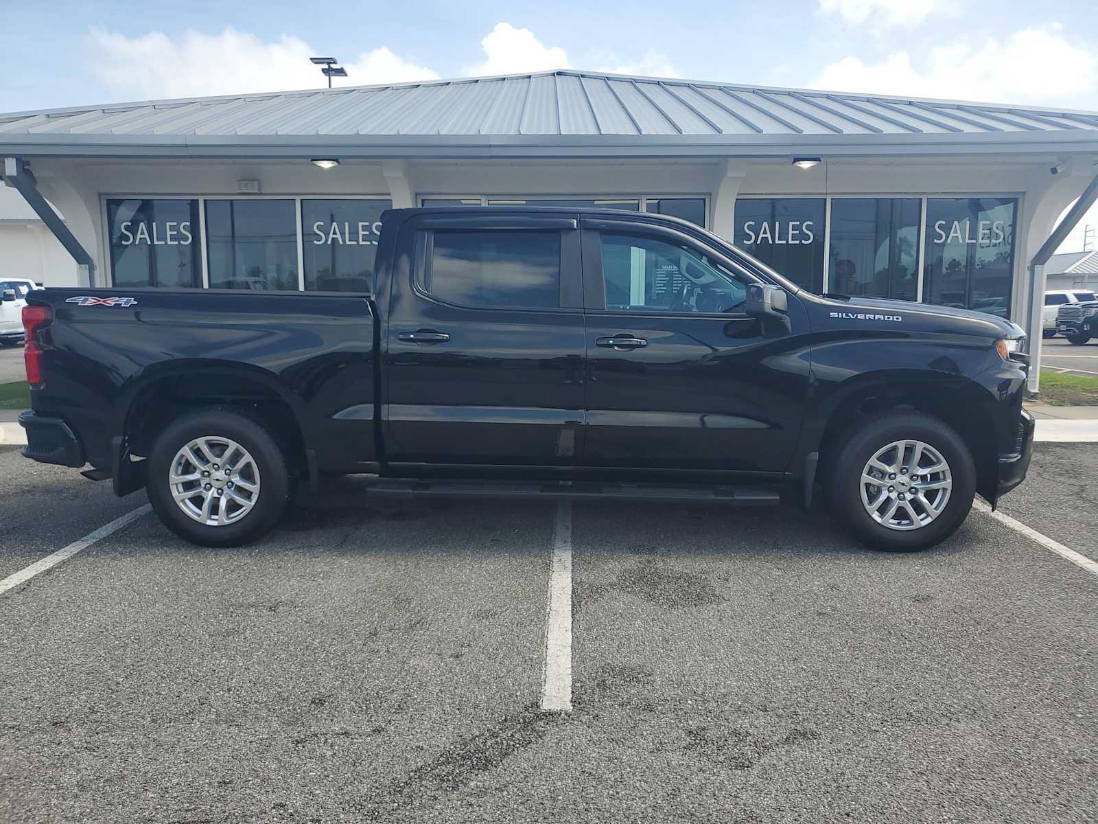 Used 2019 Chevrolet Silverado 1500 RST w/ All-Star Edition AWD/4WD image 8