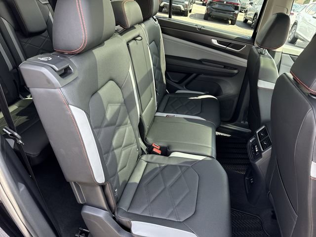 New 2026 Volkswagen Atlas Peak Edition image 26