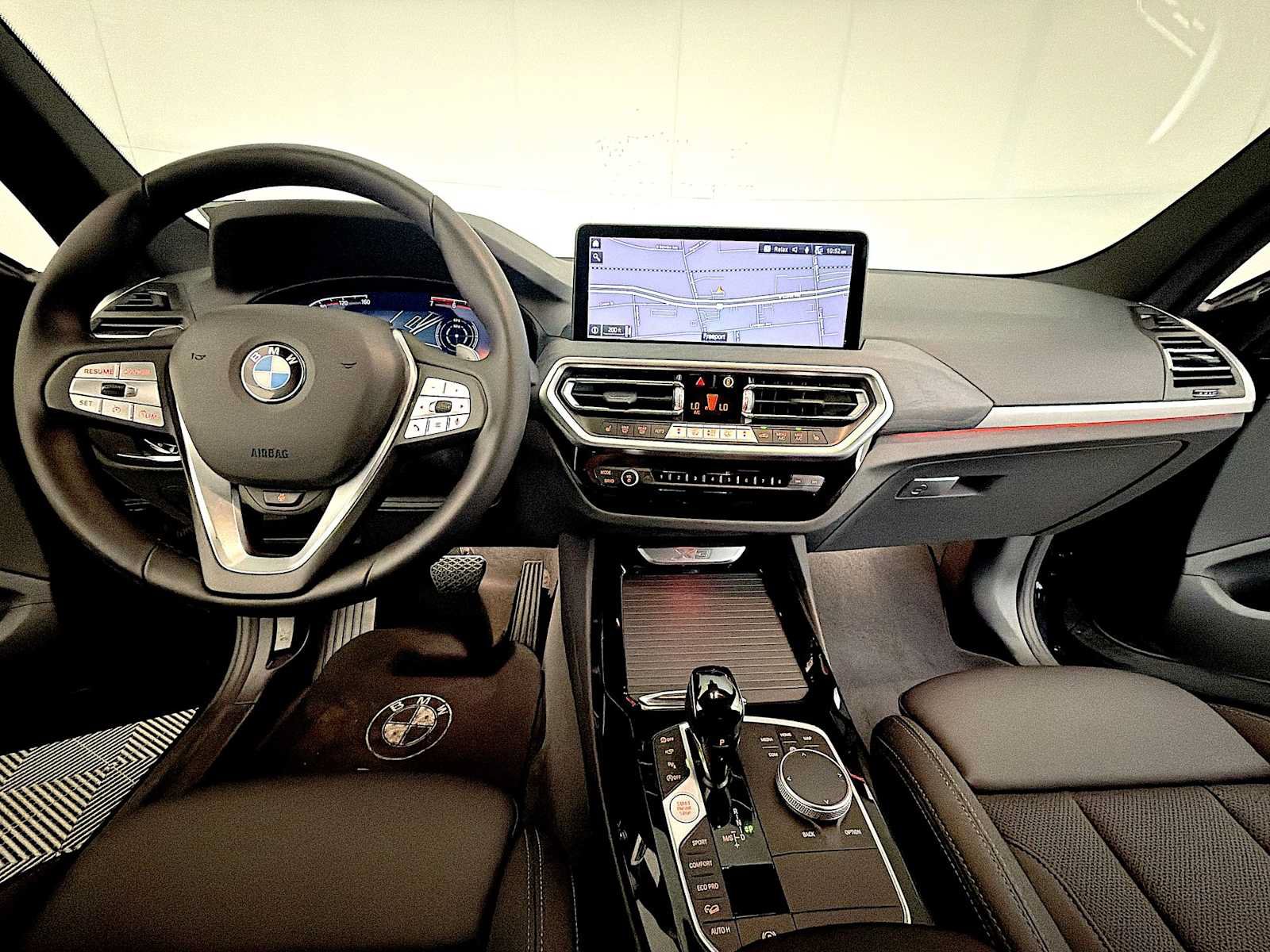 Used 2024 BMW X3 xDrive30i w/ Premium Package w/ZPA AWD/4WD image 16