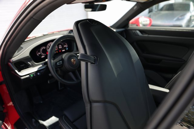 Certified 2025 Porsche 911 Carrera image 23