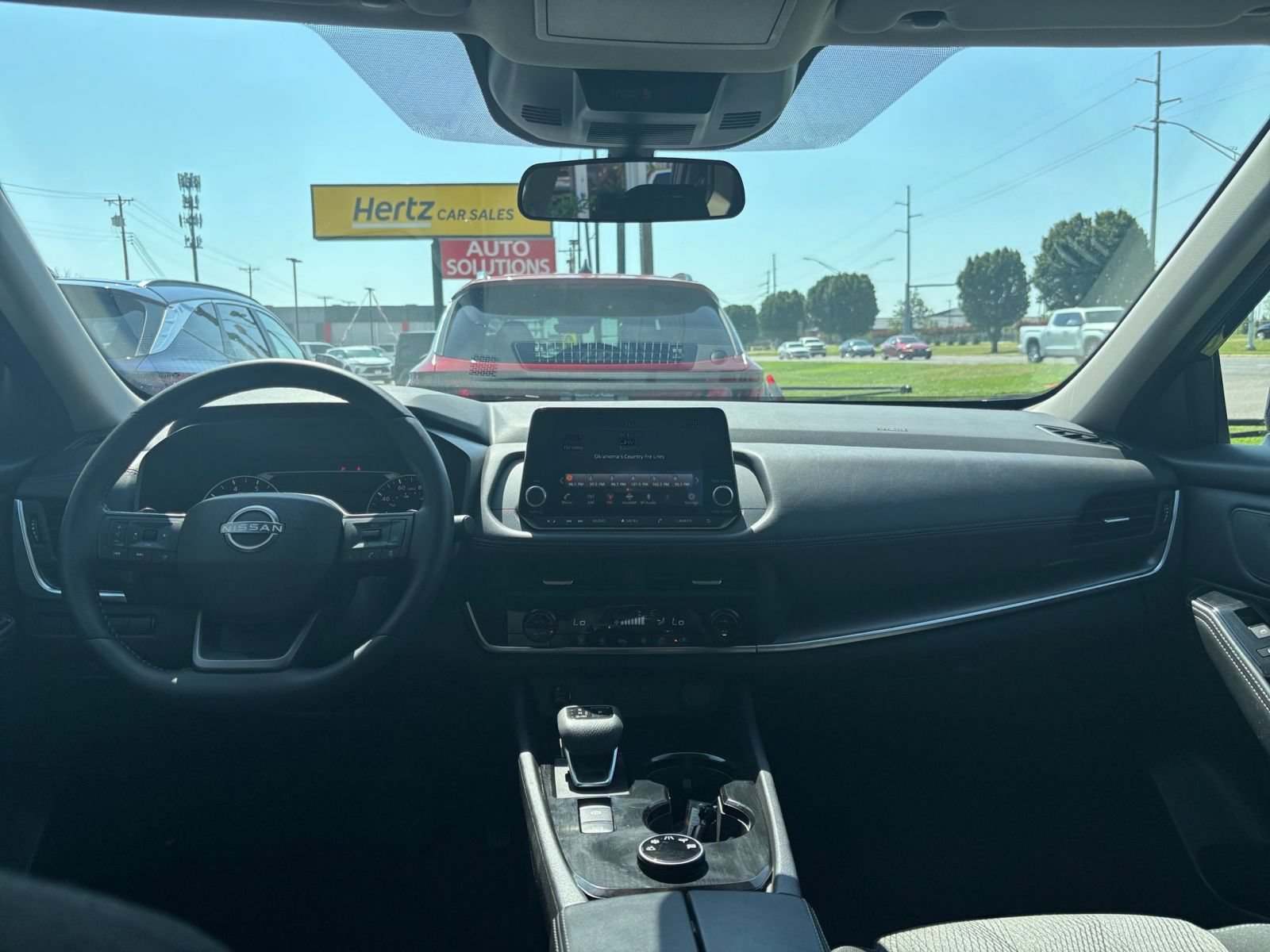 Used 2026 Nissan Rogue SV AWD/4WD image 35