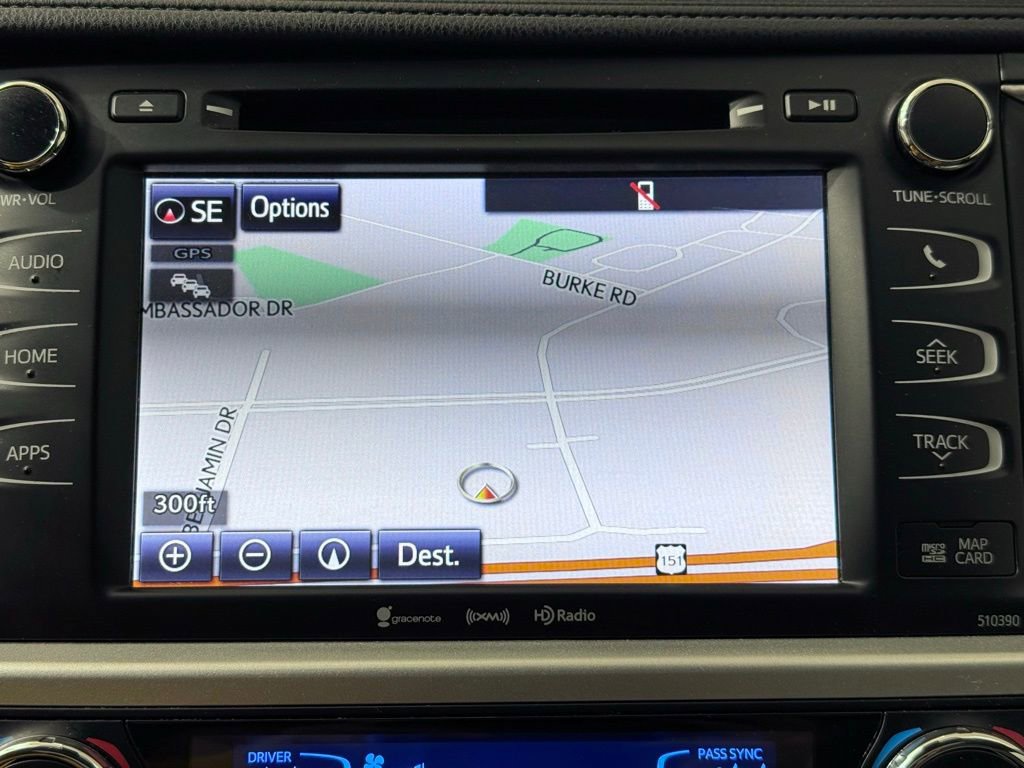 Used 2019 Toyota Highlander XLE image 30