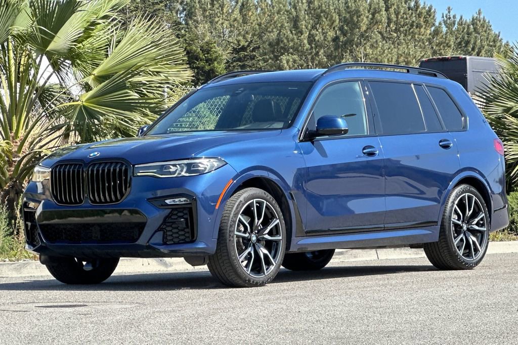 Used 2022 BMW X7 xDrive40i w/ M Sport Package image 7