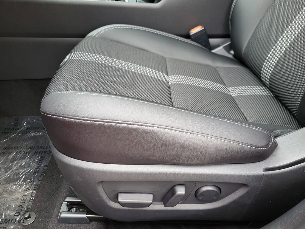 New 2026 MAZDA CX-50 AWD 2.5 S w/ Preferred Pkg image 15