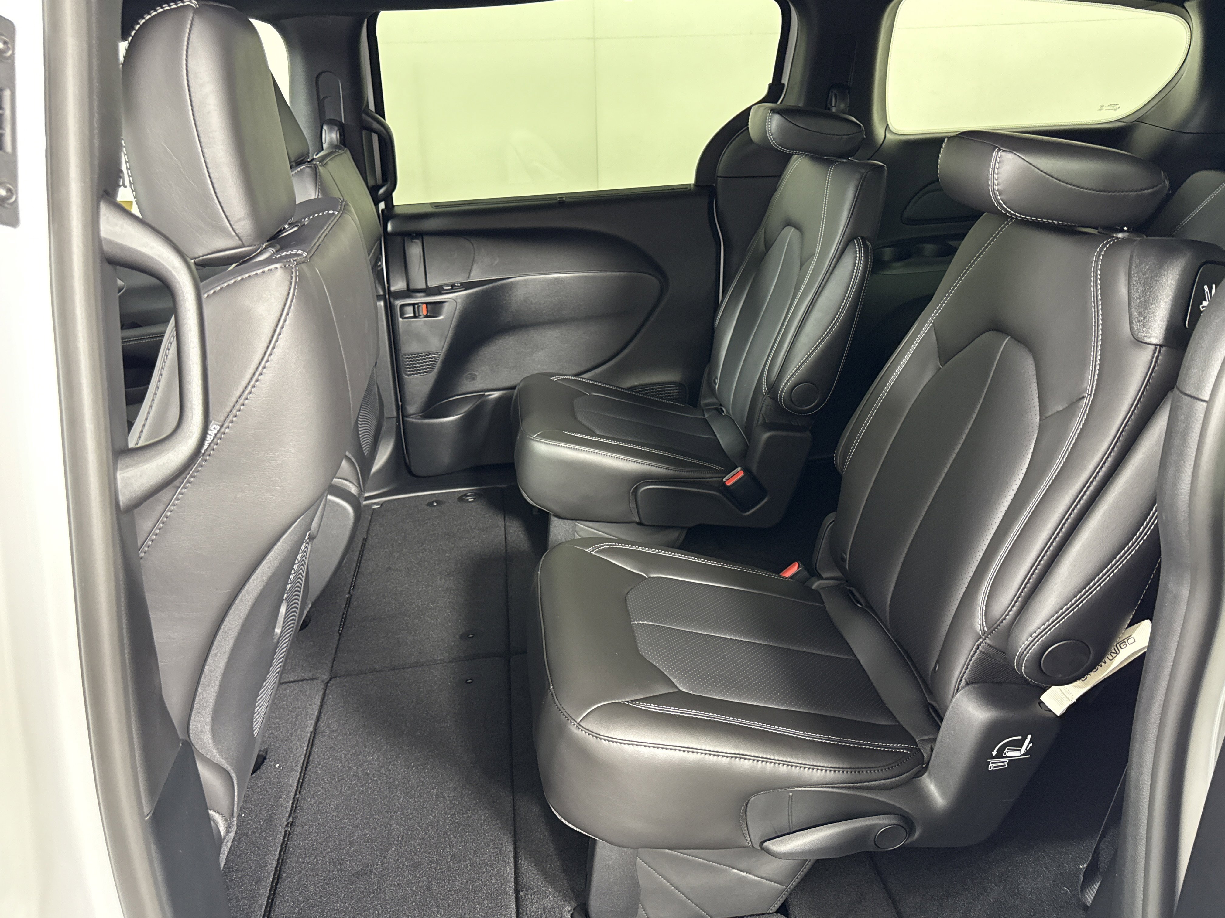 New 2026 Chrysler Voyager LX image 14