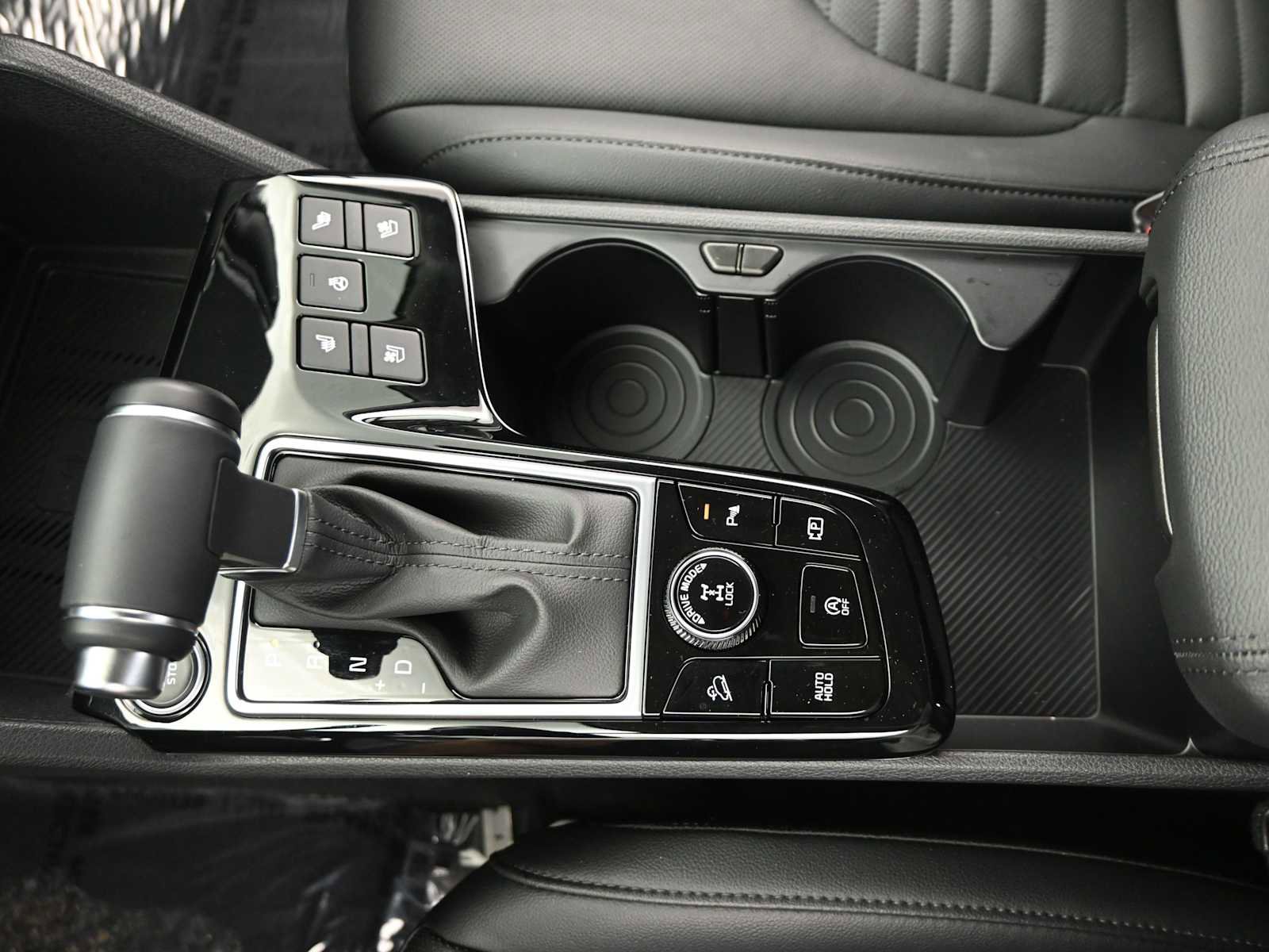 Used 2025 Kia Sportage SX image 21
