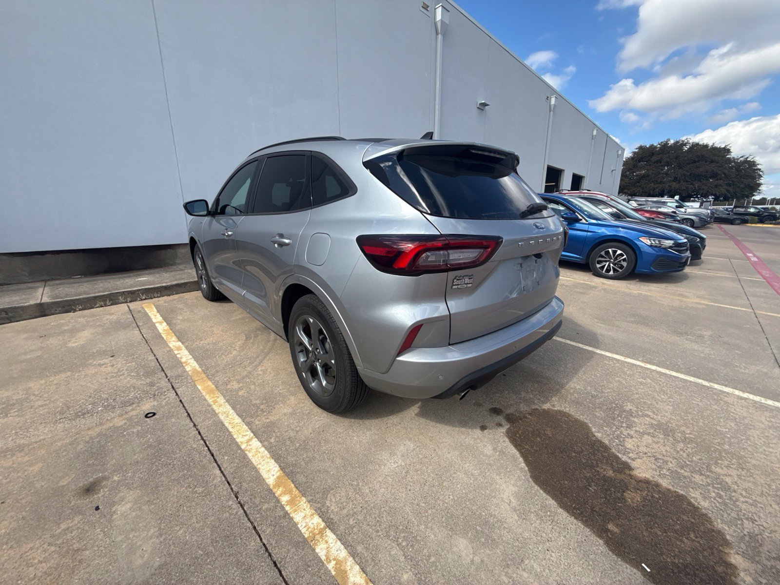 Used 2024 Ford Escape ST-Line w/ Tech Pack #1 FWD image 9