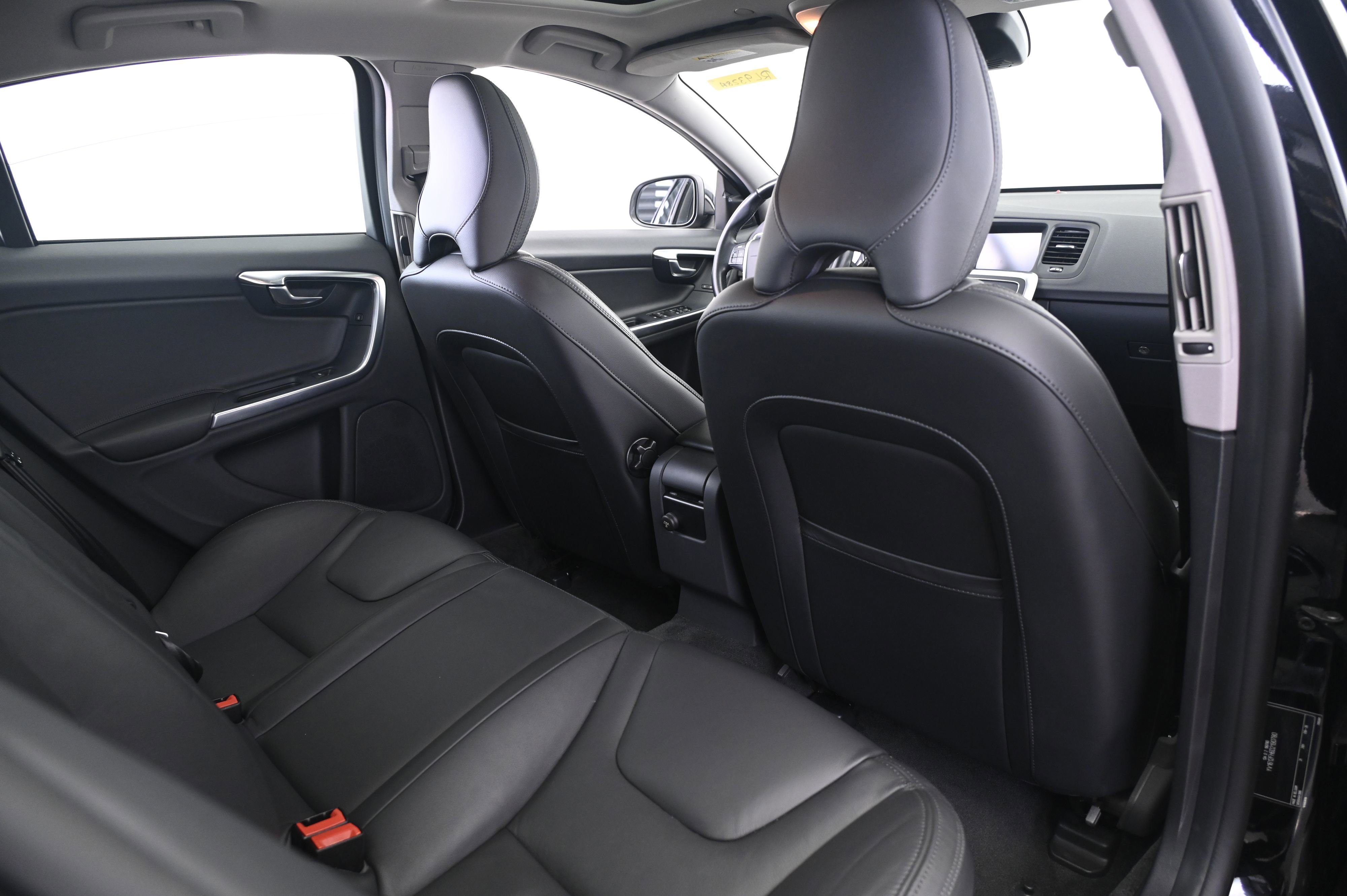 Used 2013 Volvo S60 T5 image 17