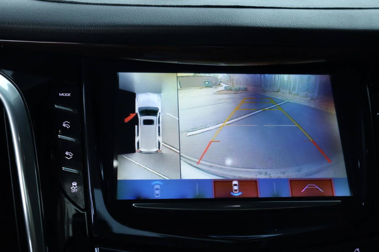 Used 2019 Cadillac Escalade ESV Luxury RWD image 37