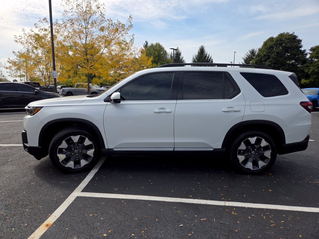 Certified 2026 Honda Pilot Touring image 24