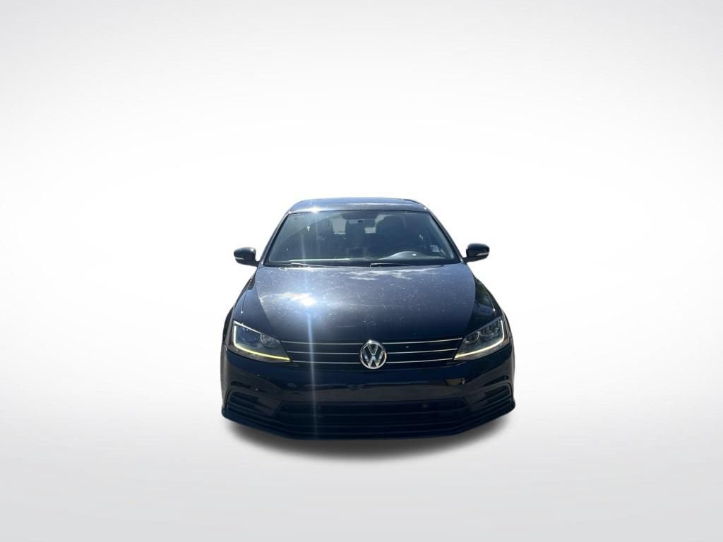 Used 2017 Volkswagen Jetta SE FWD image 3
