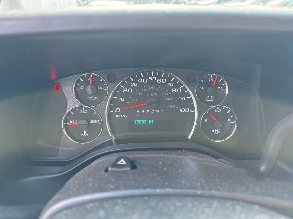 Used 2017 Chevrolet Express 2500 image 11