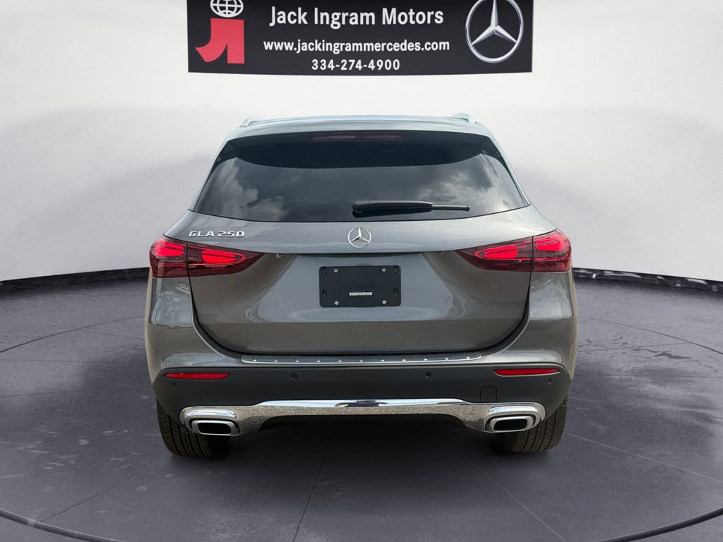 New 2026 Mercedes-Benz GLA 250 image 4